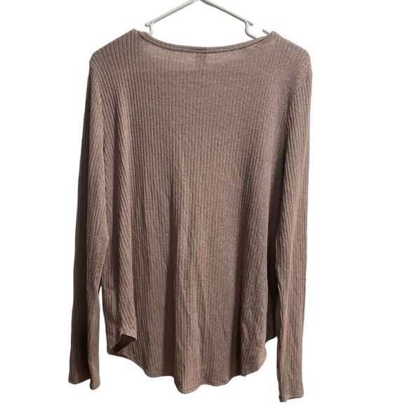 Old‎ Navy Ribbed Longsleeve, size Large, Light Brown - Picture 2 of 3
